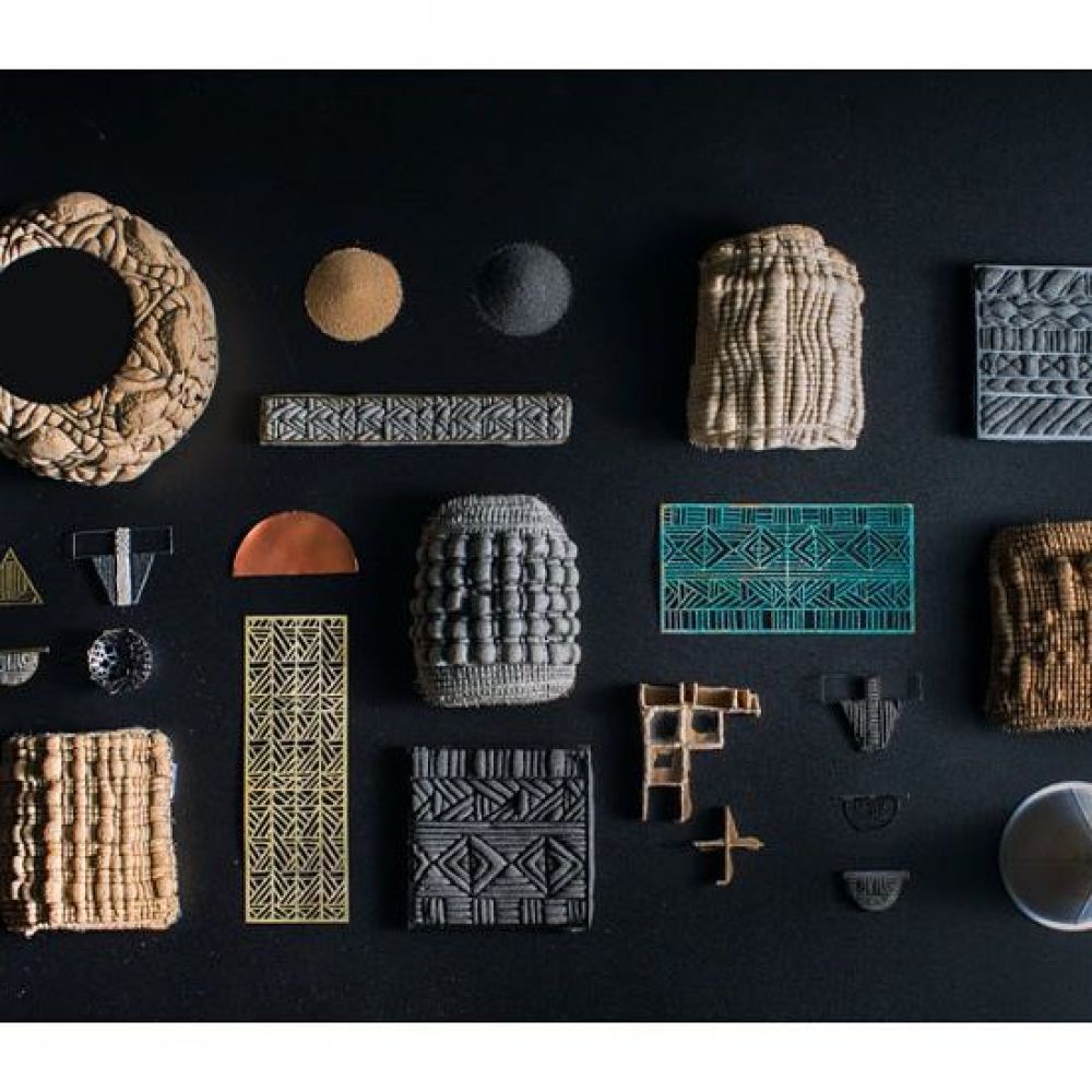 Мука и песок: как израильский дизайнер создает древности. ФОТО